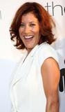 th_32233_Celebutopia-Kate_Walsh-The_Ugly_Truth_premiere_in_Hollywood-18_122_110lo.jpg