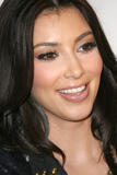 Kim Kardashian (Ким Кардашьян) - Страница 4 Th_40840_kim_kardashian_tikipeter_celebritycity_002_123_496lo