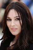 th_82690_Celebutopia-Monica_Bellucci-Don83t_Look_Back_Photocall_during_the_62nd_International_Cannes_Film_Festival-01_122_558lo.jpg