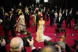 http://img215.imagevenue.com/loc1111/th_61894_celebrity_paradise.com_TheElder_HalleBerry29_122_1111lo.jpg