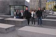 http://img215.imagevenue.com/loc1143/th_43324_Kristen_Stewart_Holocaust_Memorial_Berlin25_122_1143lo.jpg