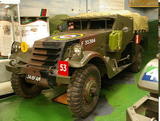 http://img215.imagevenue.com/loc409/th_55227_M3_Scout_Car3_Bovington_tank_museum_122_409lo.jpg