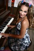 Jamie Elle - Sexy Babe Strips By The Piano -i3j1rti1wj.jpg